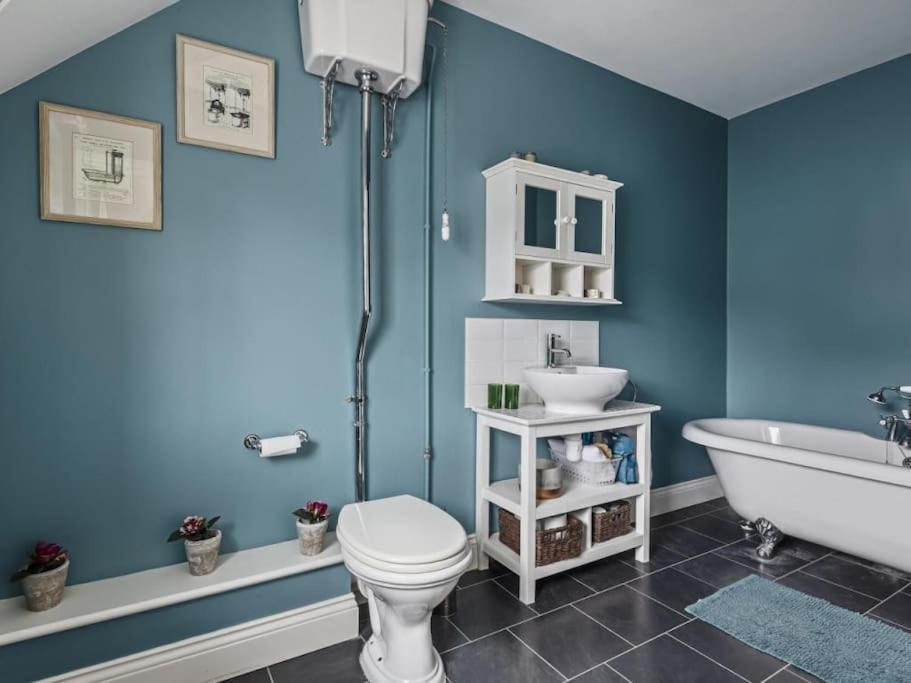 Large Coastal Cottage, Private Indoor Pool, Hut Tub, Sauna And Steam Pod Weymouth Exteriör bild