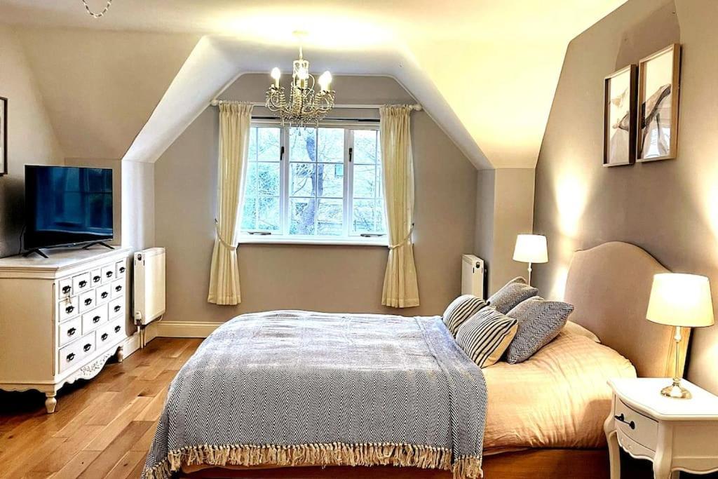 Large Coastal Cottage, Private Indoor Pool, Hut Tub, Sauna And Steam Pod Weymouth Exteriör bild