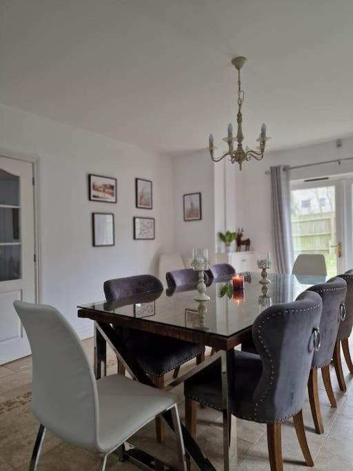Large Coastal Cottage, Private Indoor Pool, Hut Tub, Sauna And Steam Pod Weymouth Exteriör bild